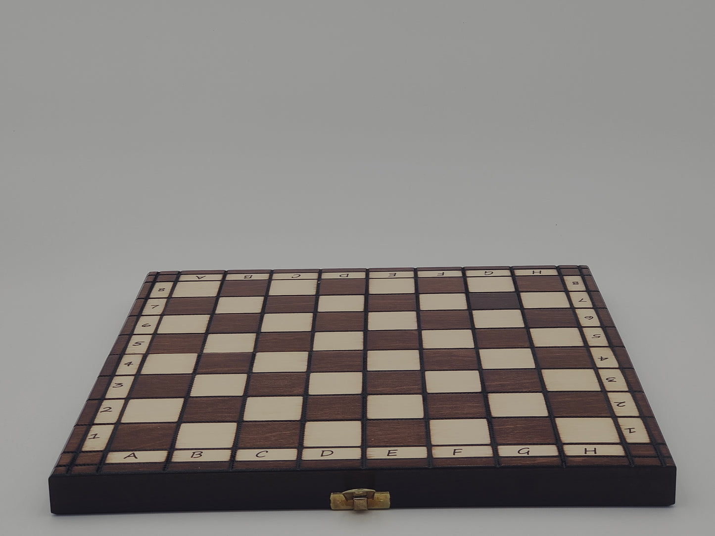 jeu d’échecs Touriste en bois pliable format voyage, stratégie et cadeau élégant