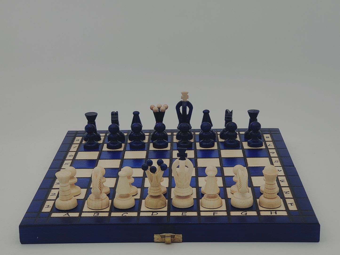 jeu d’échecs Touriste en bois pliable format voyage, stratégie et cadeau élégant
