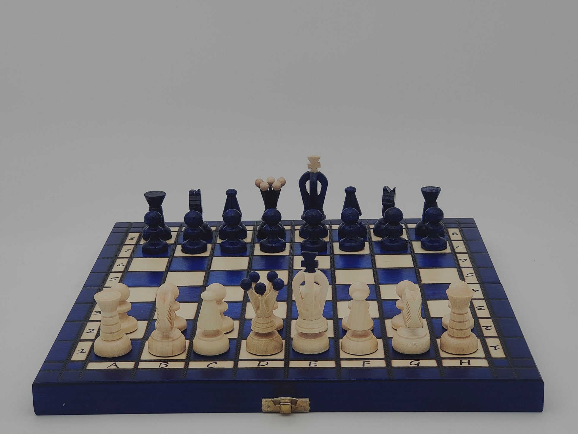 jeu d’échecs Touriste en bois pliable format voyage, stratégie et cadeau élégant