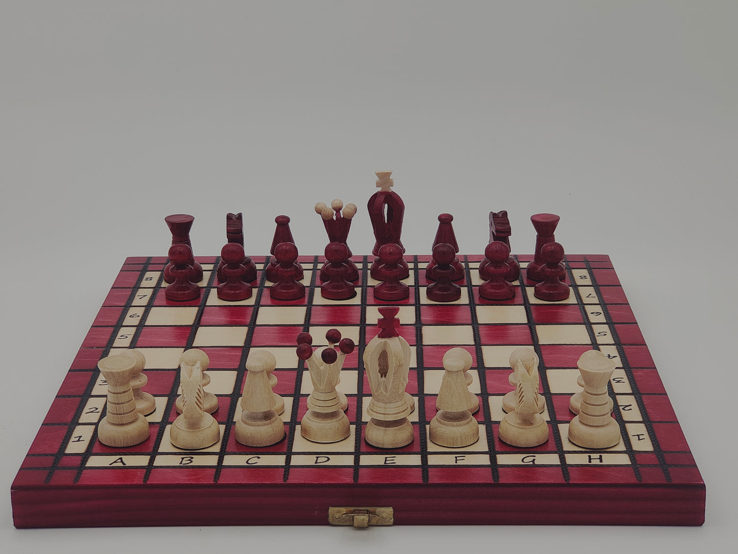 jeu d’échecs Touriste en bois pliable format voyage, stratégie et cadeau élégant