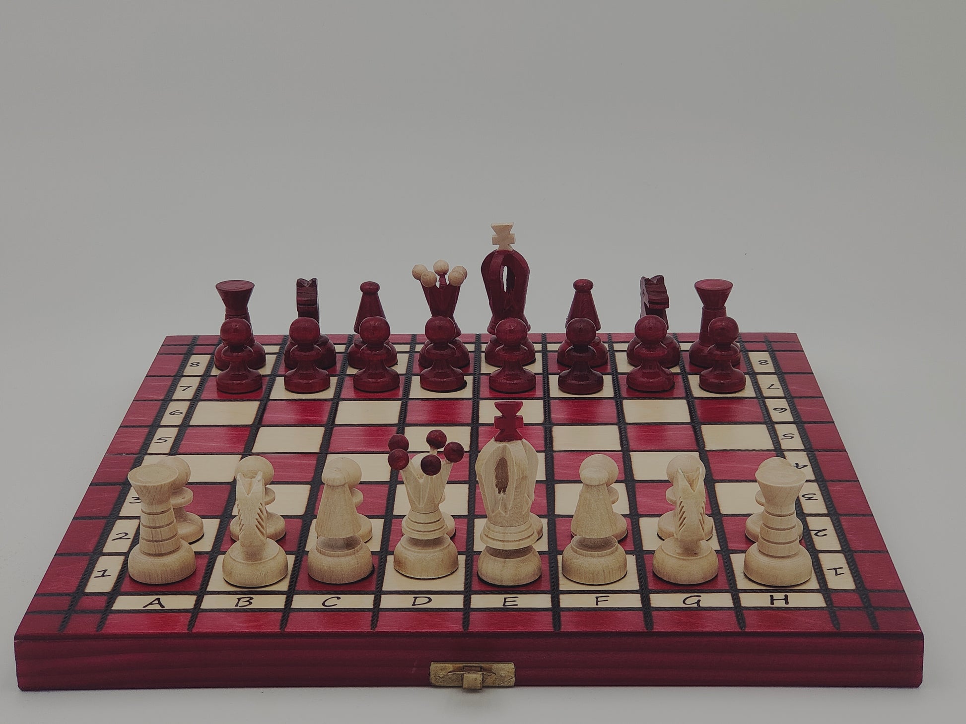 jeu d’échecs Touriste en bois pliable format voyage, stratégie et cadeau élégant
