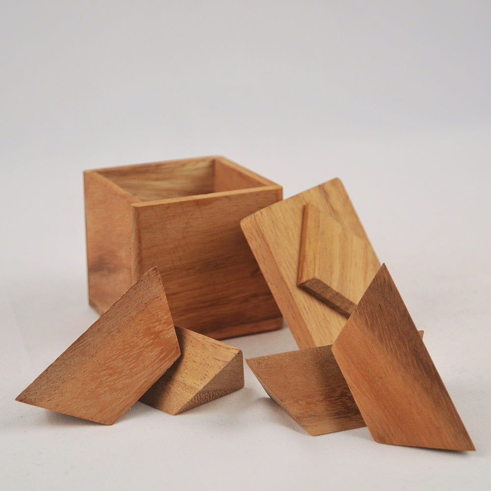 Deux pyramides dans une boîte casse-tête en bois niveau 2, jeu de patience enfant ado famille